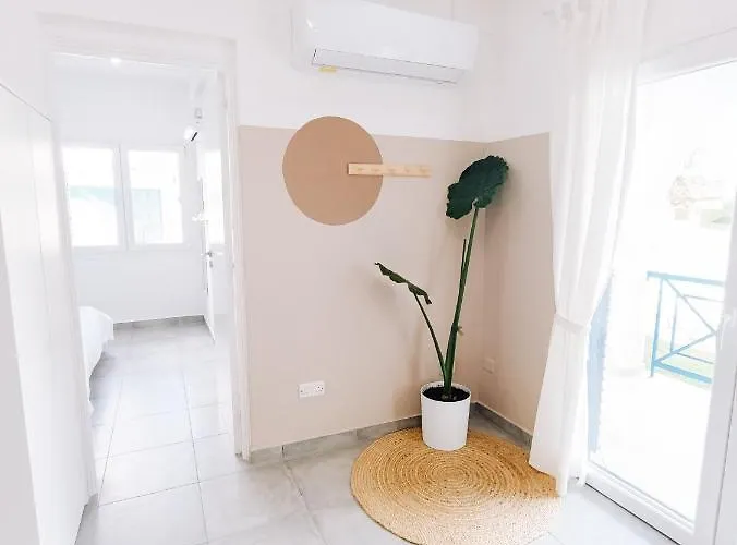 Lägenhet Shelter Next To The *