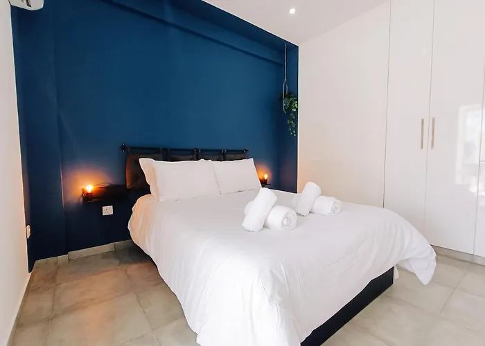 Апартаменты Shelter Next To The